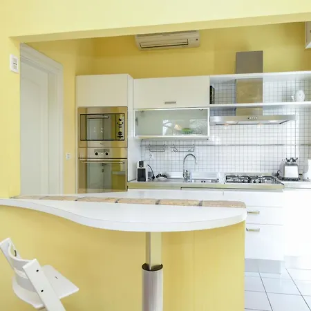 Desenzanoloft Palm Garda Beach, With Garden, Barbecue And Pool *