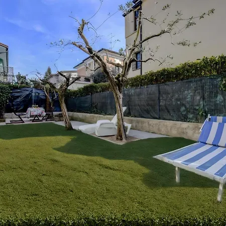 Villa Desenzanoloft Palm Garda Beach, With Garden, Barbecue And Pool *