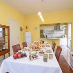 Villa Desenzanoloft Palm Garda Official Partner Homes And By Marriott Bonvoy Desenzano del Garda