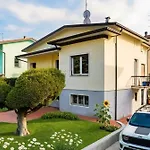 Desenzanoloft Palm Garda Official Partner Homes And By Marriott Bonvoy Desenzano del Garda
