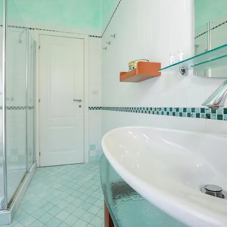 Desenzanoloft Palm Garda Beach, With Garden, Barbecue And Pool Willa