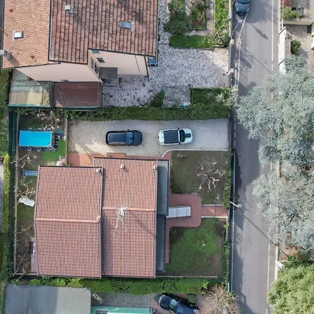 Desenzanoloft Palm Garda Beach, With Garden, Barbecue And Pool Willa