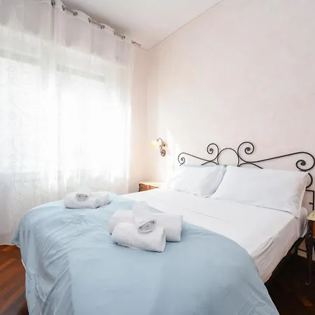 Desenzanoloft Palm Garda Beach, With Garden, Barbecue And Pool Willa *