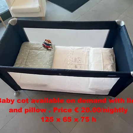 Willa Desenzanoloft Palm Garda Beach, With Garden, Barbecue And Pool