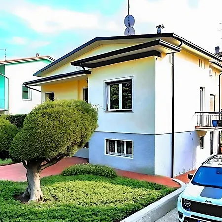 Desenzanoloft Palm Garda Beach, With Garden, Barbecue And Pool Willa Desenzano del Garda