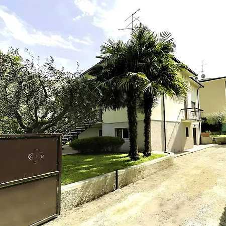 Willa Desenzanoloft Palm Garda Beach, With Garden, Barbecue And Pool Desenzano del Garda