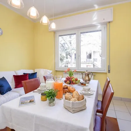 Desenzanoloft Palm Garda Official Partner Homes And By Marriott Bonvoy Desenzano del Garda