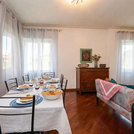 Desenzanoloft Palm Garda Official Partner Homes And By Marriott Bonvoy