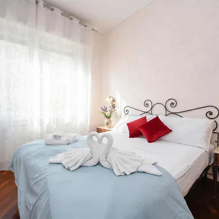 Desenzanoloft Palm Garda Official Partner Homes And By Marriott Bonvoy