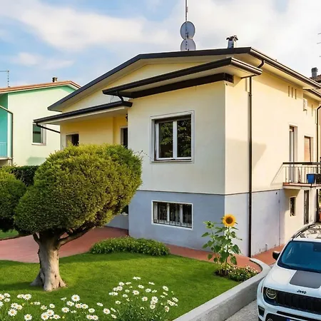 Desenzanoloft Palm Garda Official Partner Homes And By Marriott Bonvoy 데센자노델가르다